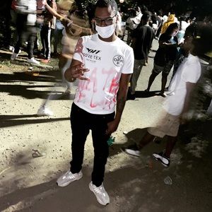 Meet your Posher, Davon